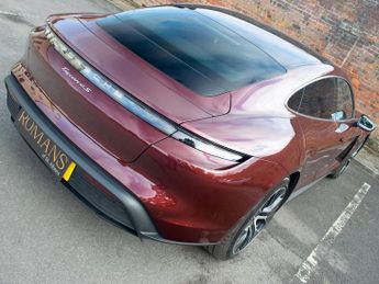 PORSCHE TAYCAN Performance Plus 93.4kWh 4S Saloon 4dr Electric Auto 4WD (11kW C
