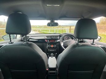 CITROEN DS3 1.6 VTi DStyle Plus Hatchback 3dr Petrol Manual Euro 5 (120 ps)
