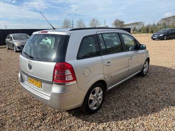 VAUXHALL ZAFIRA 1.8 16V Exclusiv MPV 5dr Petrol Manual Euro 5 (120 ps)
