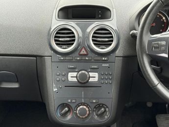 VAUXHALL CORSA 1.4 16V SE Hatchback 5dr Petrol Auto Euro 5 (100 ps)