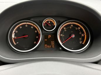 VAUXHALL CORSA 1.4 16V SE Hatchback 5dr Petrol Auto Euro 5 (100 ps)
