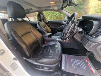 KIA OPTIMA 1.7 CRDi 3 Saloon 4dr Diesel Auto Euro 5 (134 bhp)
