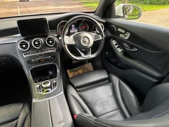 MERCEDES-BENZ GLC 2.1 GLC220d AMG Line (Premium) SUV 5dr Diesel G-Tronic+ 4MATIC E
