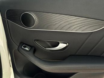 MERCEDES-BENZ GLC 2.1 GLC220d AMG Line (Premium) SUV 5dr Diesel G-Tronic+ 4MATIC E