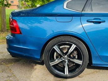 VOLVO S90 2.0h T8 Twin Engine 10.4kWh R-Design Pro Saloon 4dr Petrol Plug-