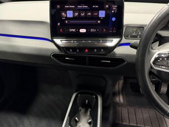 VOLKSWAGEN ID.3 Pro Performance 58kWh Life Hatchback 5dr Electric Auto (204 ps)