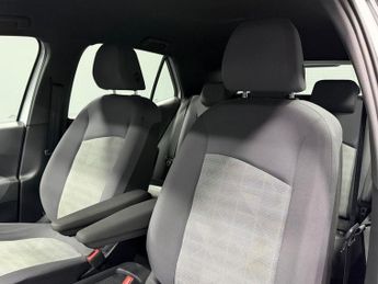 VOLKSWAGEN ID.3 Pro Performance 58kWh Life Hatchback 5dr Electric Auto (204 ps)