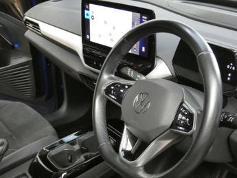 VOLKSWAGEN ID.5 Pro Performance 77kWh Style SUV 5dr Electric Auto (204 ps)