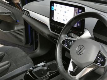 VOLKSWAGEN ID.5 Pro Performance 77kWh Style SUV 5dr Electric Auto (204 ps)
