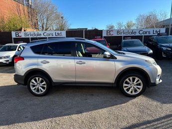 TOYOTA RAV4 2.2 D Invincible SUV 5dr Diesel Auto 4WD Euro 5 (150 ps)