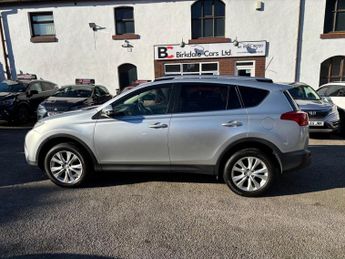 TOYOTA RAV4 2.2 D Invincible SUV 5dr Diesel Auto 4WD Euro 5 (150 ps)