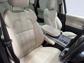 LAND ROVER RANGE ROVER SPORT 3.0 SD V6 HSE SUV 5dr Diesel Auto 4WD Euro 6 (s/s) (306 ps)