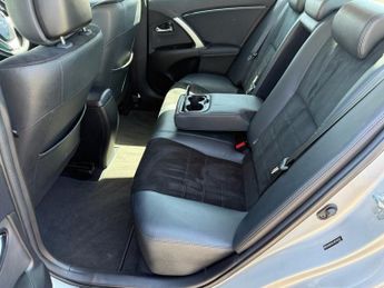 TOYOTA AVENSIS 1.8 V-Matic Icon Business Edition Saloon 4dr Petrol Multidrive S