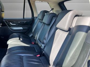 LAND ROVER RANGE ROVER SPORT 2.7 TD V6 HSE Station Wagon 5dr Diesel Automatic (265 g/km, 187 