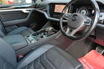 VOLKSWAGEN TOUAREG 3.0 TDI V6 R-Line SUV 5dr Diesel Tiptronic 4Motion Euro 6 (s/s) 