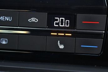 VOLKSWAGEN TOUAREG 3.0 TDI V6 R-Line SUV 5dr Diesel Tiptronic 4Motion Euro 6 (s/s) 