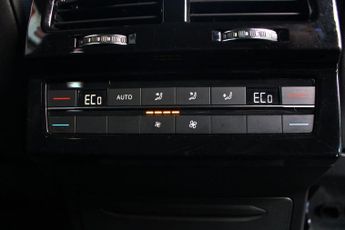 VOLKSWAGEN TOUAREG 3.0 TDI V6 R-Line SUV 5dr Diesel Tiptronic 4Motion Euro 6 (s/s) 
