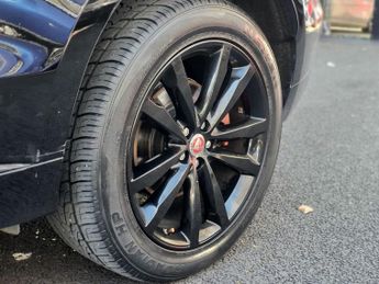 JAGUAR F-PACE 2.0 D180 R-Sport SUV 5dr Diesel Auto AWD Euro 6 (s/s) (180 ps)