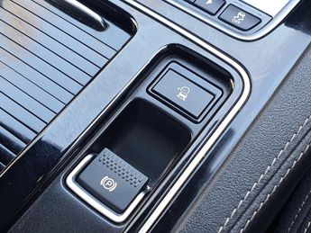 JAGUAR F-PACE 2.0 D180 R-Sport SUV 5dr Diesel Auto AWD Euro 6 (s/s) (180 ps)