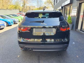 JAGUAR F-PACE 2.0 D180 R-Sport SUV 5dr Diesel Auto AWD Euro 6 (s/s) (180 ps)