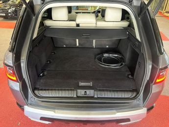 LAND ROVER RANGE ROVER SPORT 2.0 P400e 13.1kWh HSE Silver SUV 5dr Petrol Plug-in Hybrid Auto 