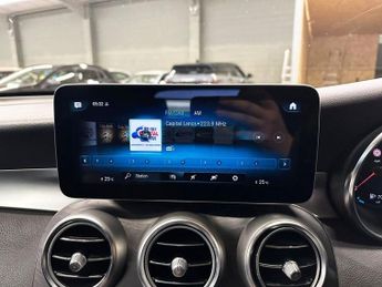 MERCEDES-BENZ GLC 2.0 GLC220d AMG Line (Premium) SUV 5dr Diesel G-Tronic+ 4MATIC E