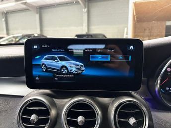 MERCEDES-BENZ GLC 2.0 GLC220d AMG Line (Premium) SUV 5dr Diesel G-Tronic+ 4MATIC E