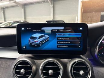 MERCEDES-BENZ GLC 2.0 GLC220d AMG Line (Premium) SUV 5dr Diesel G-Tronic+ 4MATIC E