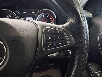 MERCEDES-BENZ 180 1.6 GLA180 Urban Edition SUV 5dr Petrol 7G-DCT Euro 6 (s/s) (122