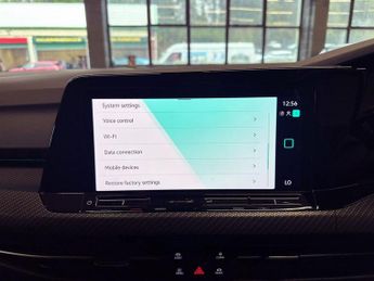 VOLKSWAGEN GOLF 1.5 TSI R-Line Hatchback 5dr Petrol Manual Euro 6 (s/s) (150 ps)