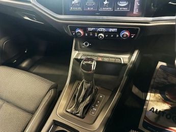 AUDI Q3 1.4 TFSIe 45 Black Edition SUV 5dr Petrol Plug-in Hybrid S Troni