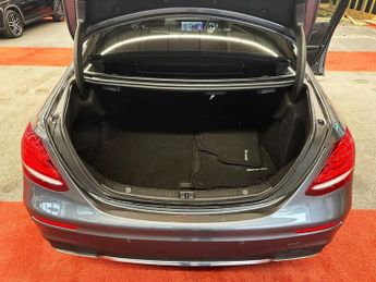 MERCEDES-BENZ E-CLASS 2.0 E200 AMG Line Saloon 4dr Petrol G-Tronic+ Euro 6 (s/s) (184 