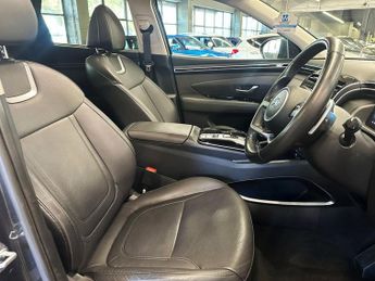 HYUNDAI TUCSON 1.6 h T-GDi 13.8kWh Ultimate SUV 5dr Petrol Plug-in Hybrid Auto 