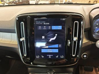 VOLVO XC40 1.5h T5 Twin Engine Recharge 10.7kWh Inscription Pro SUV 5dr Pet