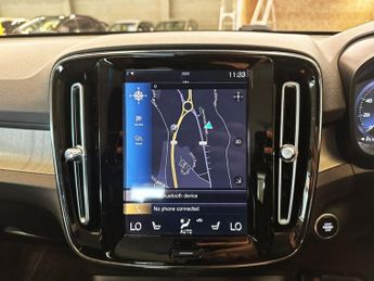 VOLVO XC40 1.5h T5 Twin Engine Recharge 10.7kWh Inscription Pro SUV 5dr Pet