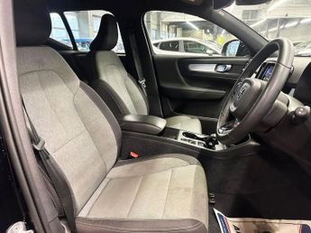VOLVO XC40 1.5h T4 Recharge 10.7kWh Core SUV 5dr Petrol Plug-in Hybrid Auto