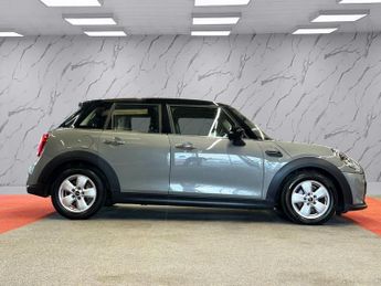 MINI HATCH 1.5 Cooper Classic Hatchback 5dr Petrol Manual Euro 6 (s/s) (136