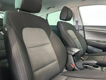 HYUNDAI TUCSON 1.6L 5d  AUTO  134 BHP
