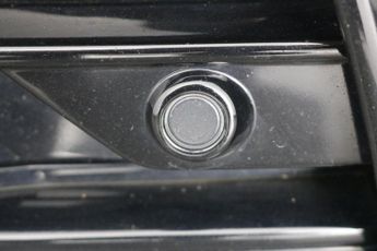 VOLKSWAGEN TIGUAN 2.0 TDI R-Line SUV 5dr Diesel DSG 4Motion Euro 6 (s/s) (150 ps)