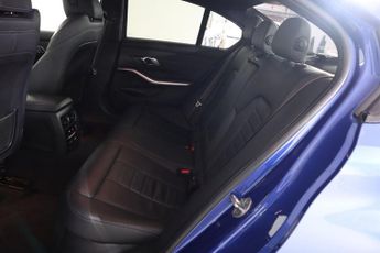 BMW 3 SERIES 3.0 330d M Sport Auto Euro 6 (s/s) 4dr