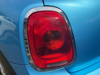 MINI HATCH 1.5 Cooper Hatchback 3dr Petrol Auto Euro 6 (s/s) (136 ps)