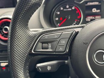 AUDI A3 1.5 TFSI CoD 35 S line Saloon 4dr Petrol S Tronic Euro 6 (s/s) (