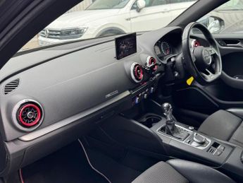 AUDI A3 1.5 TFSI CoD 35 S line Saloon 4dr Petrol S Tronic Euro 6 (s/s) (