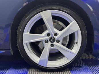 AUDI A4 AVANT 2.0 TDI 35 S line Estate 5dr Diesel S Tronic Euro 6 (s/s) (163 p