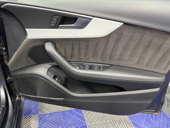 AUDI S4 3.0 TFSI V6 Saloon 4dr Petrol Tiptronic quattro Euro 6 (s/s) (35