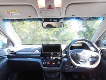 HYUNDAI IONIQ 38.3kWh Premium Hatchback 5dr Electric Auto (136 ps)