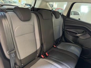 FORD KUGA 2.0 TDCi EcoBlue Zetec SUV 5dr Diesel Powershift AWD Euro 6 (s/s