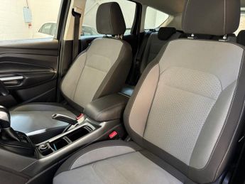 FORD KUGA 2.0 TDCi EcoBlue Zetec SUV 5dr Diesel Powershift AWD Euro 6 (s/s