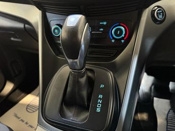 FORD KUGA 2.0 TDCi EcoBlue Zetec SUV 5dr Diesel Powershift AWD Euro 6 (s/s