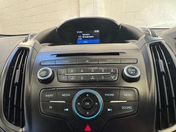 FORD KUGA 2.0 TDCi EcoBlue Zetec SUV 5dr Diesel Powershift AWD Euro 6 (s/s